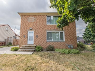6147 Holburn Rd, Parma, OH, 44129