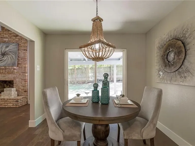 4704 Woodside Dr — Photo 17