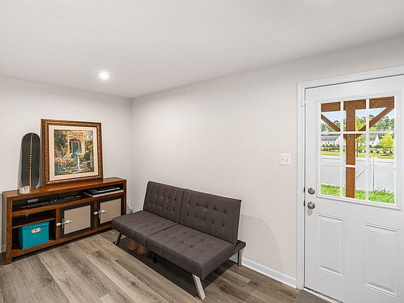 5th image of 7208 Senate Way