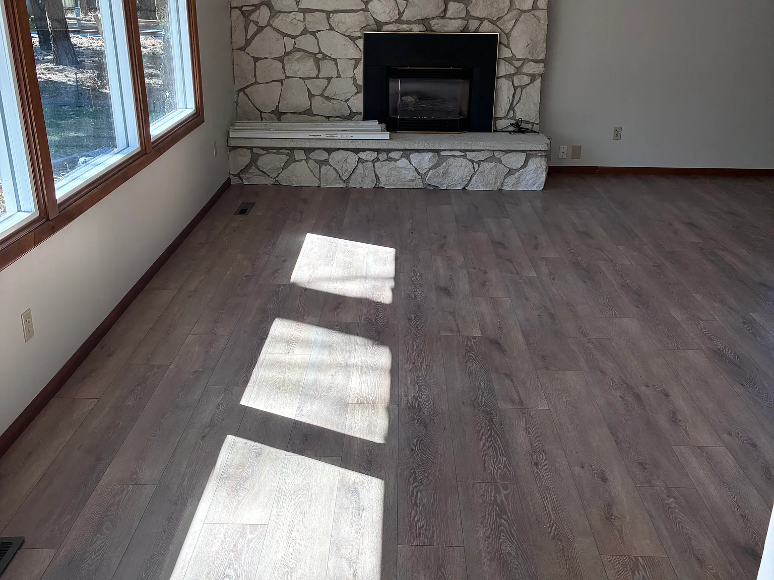 3 bed, 3400 sqft, $3,295 — Photo 2