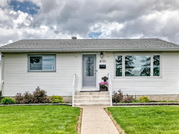 8751 155th St NW, Edmonton, AB T5R 1W1