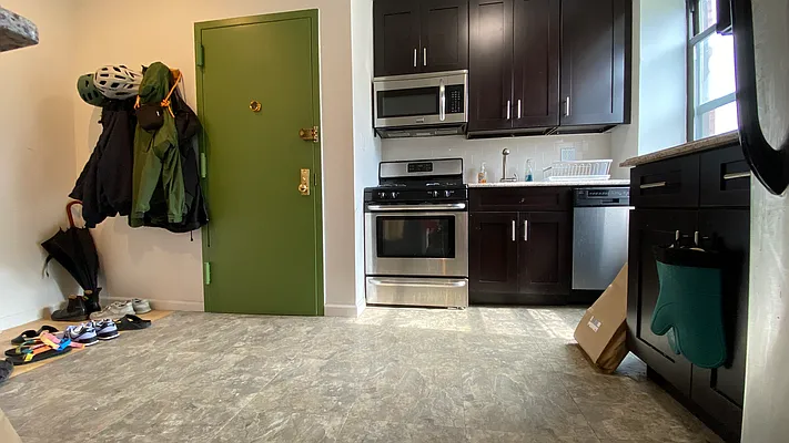 Rented by Nooklyn NYC LLC | media 24