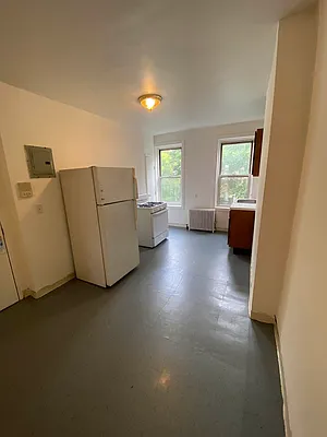 Rented by Frank Galeano Licensed Real Estate Broker INC | media 6