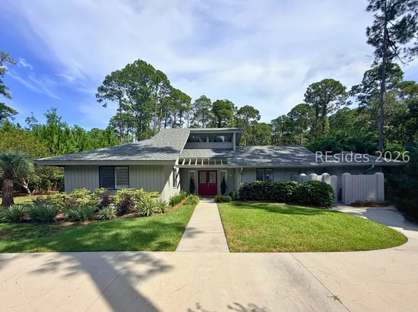 10 Big Woods Drive, Hilton Head Island, SC 29926