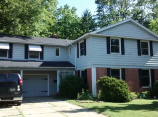 4661 W Farnhurst Rd, South Euclid, OH 44121