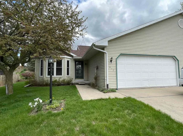 617 Monroe St, Beaver Dam, WI 53916