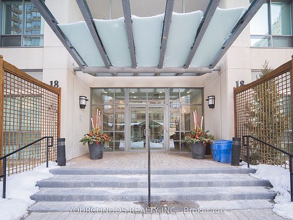 2nd image of 18 Spring Garden Ave #802