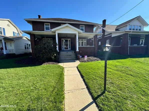 604 Walnut St, Roaring Spring, PA 16673