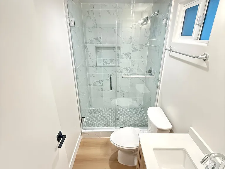 38 Rose Ave #B — Photo 11