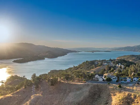 220 Manzanita Lane, Napa, CA 94558