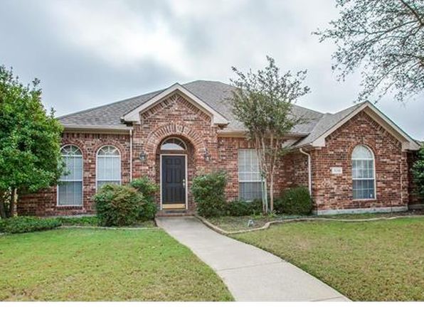 3010 Bluewood Dr