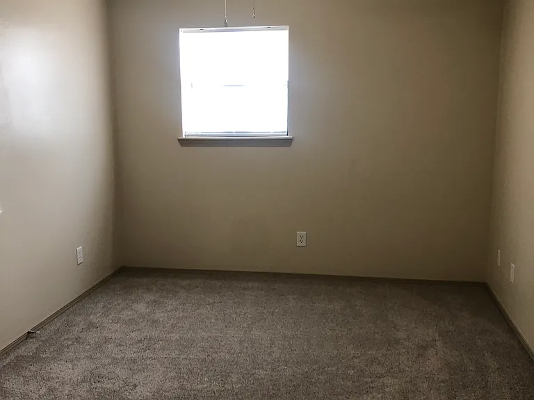 809 W Chickasaw Ln — Photo 5