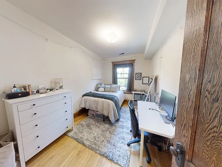3610 N Bosworth Ave — Photo 7