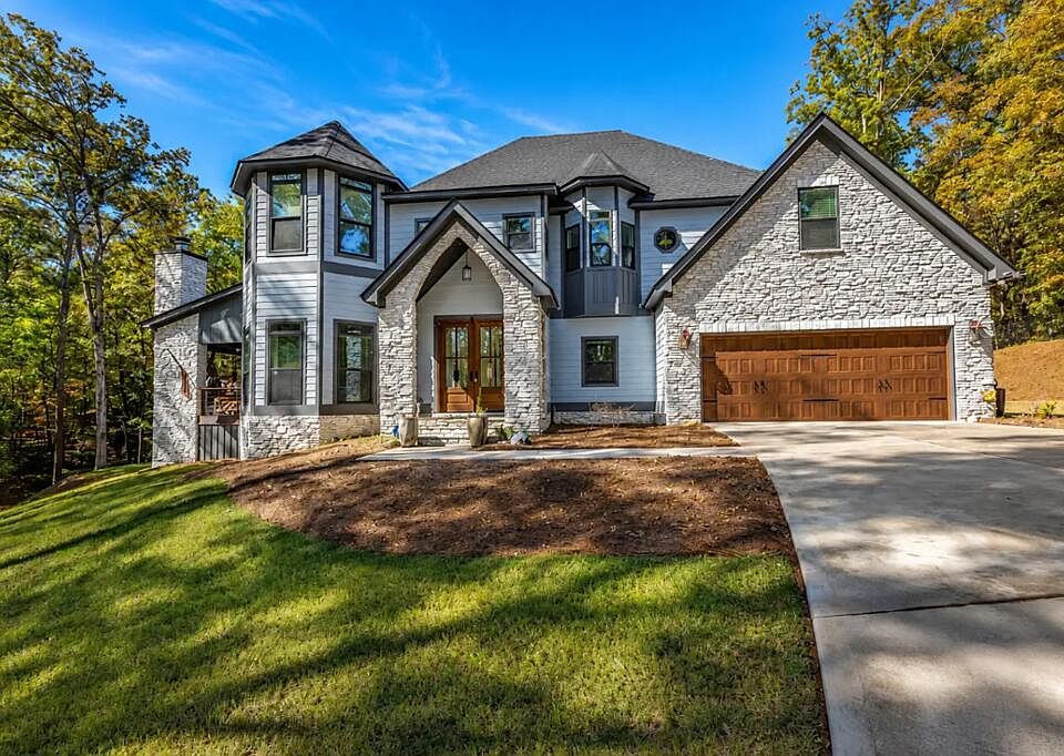 1st image of 294 Manton Dr