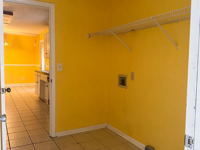 222 Daly Dr — Photo 10