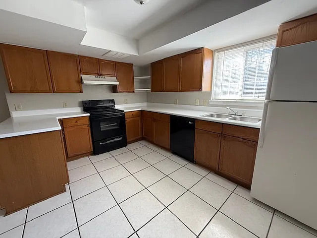 641 Powder Springs St SE #13 — Photo 3