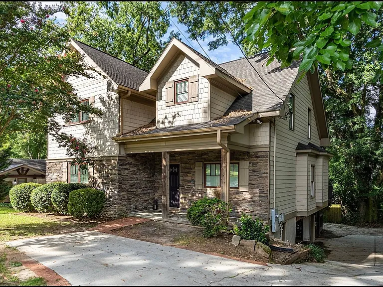 1399 N Druid Hills Rd NE — Photo 60