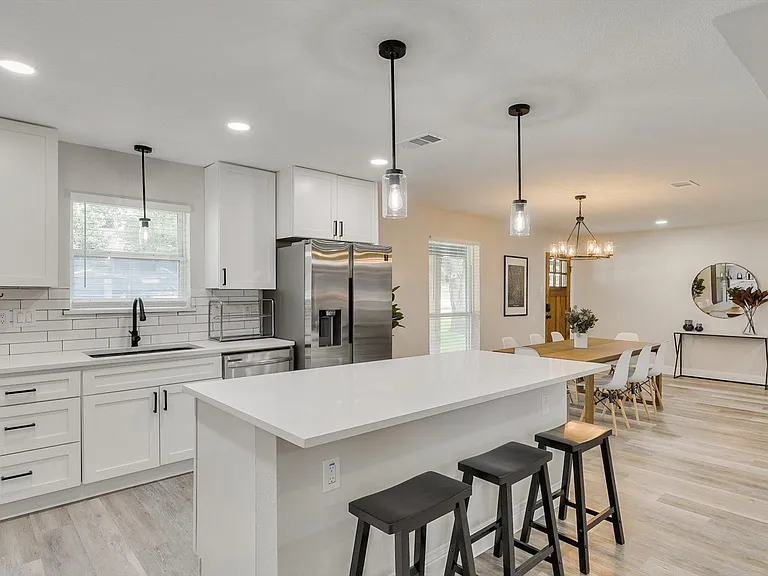3921 Amy Ave — Photo 12