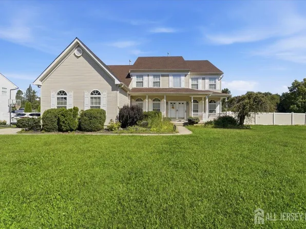 42 Margaret Dr, Somerset, NJ 08873
