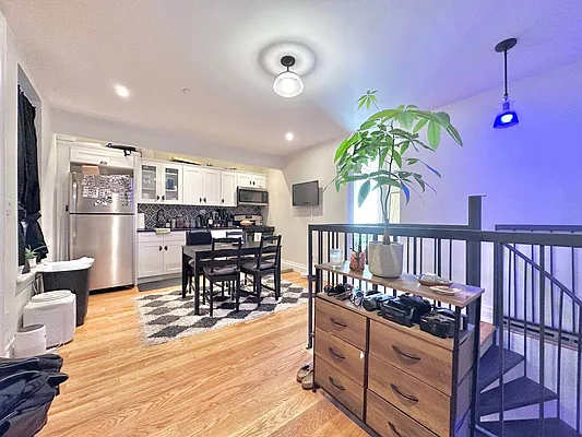 Rented by Doorway NYC, LLC | media 1