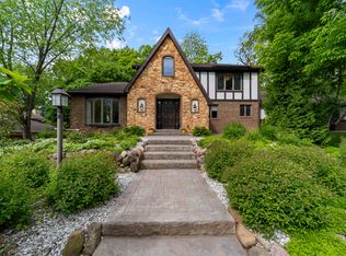 2899 Osmundsen Rd, Fitchburg, WI 53711