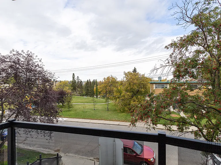 1611 23rd Ave SW — Photo 10