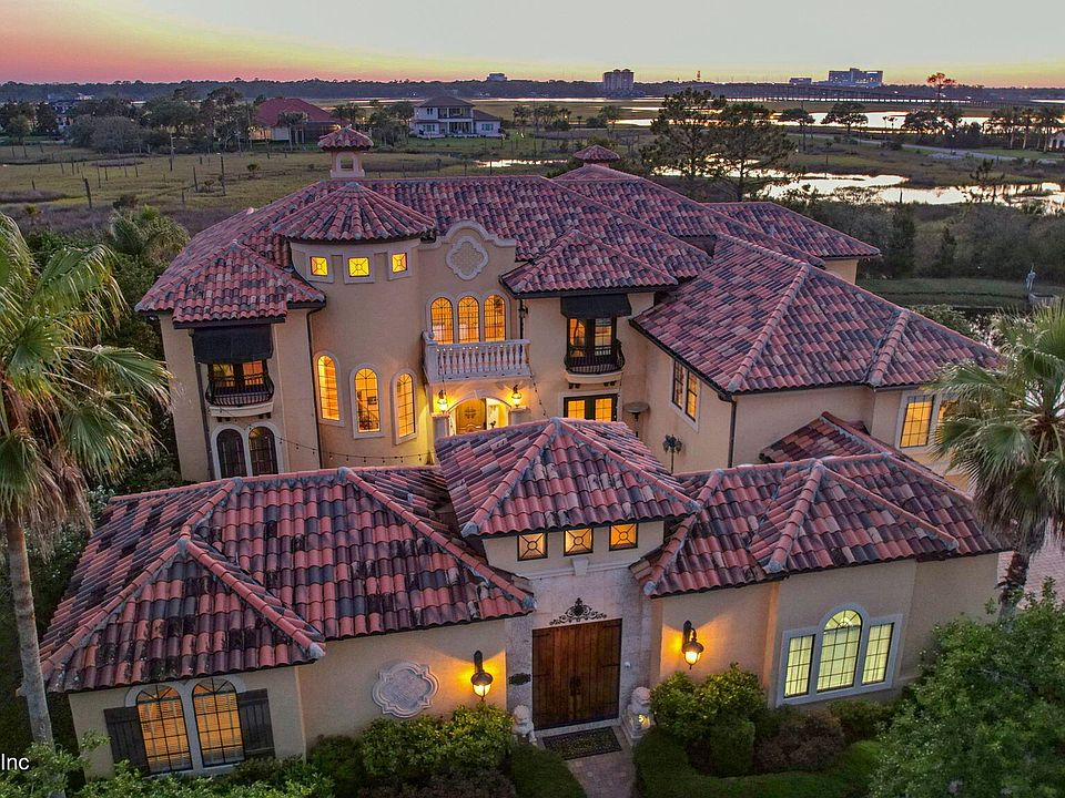 1st image of 430 ROYAL TERN Road S