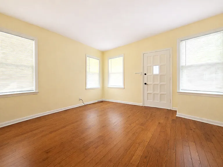 245 Island Ave — Photo 2