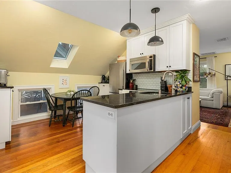 510 Wickenden St #3 — Photo 6