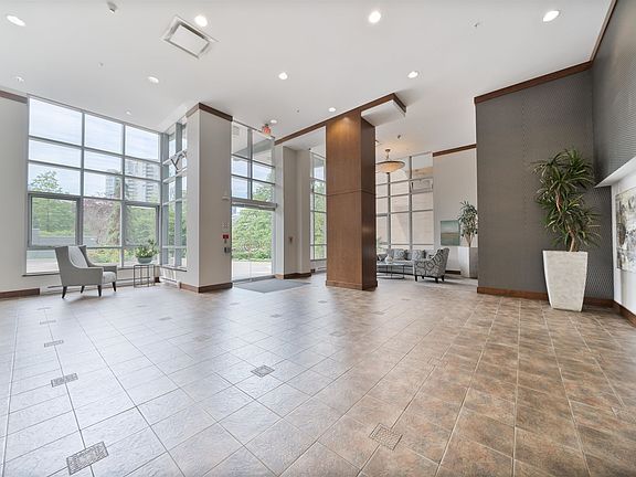 3rd image of 290 Newport Dr #2102