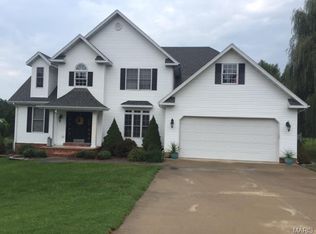 2840 Charlton Ln, Lebanon, MO 65536