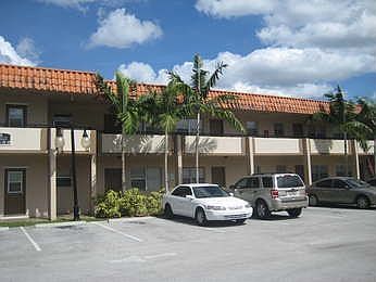 1st image of 400 NW 65th Ave APT 227