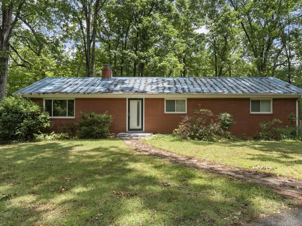 4419 Laurel Hills Rd, Raleigh, NC 27612