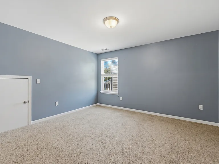 107 Zulabelle Ct — Photo 24