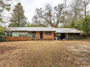 388 Longview Dr, Ellisville, MS 39437