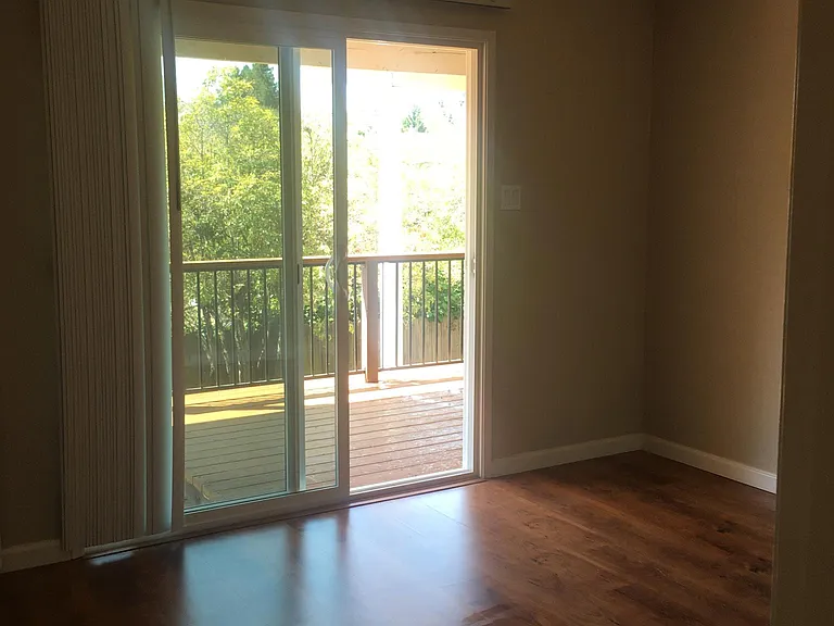 2027 Nina Ct — Photo 10