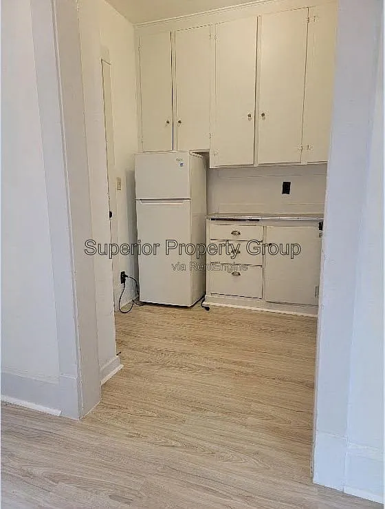 1 bed, 1.0 bath, 392 sqft, $1,100 — Photo 2