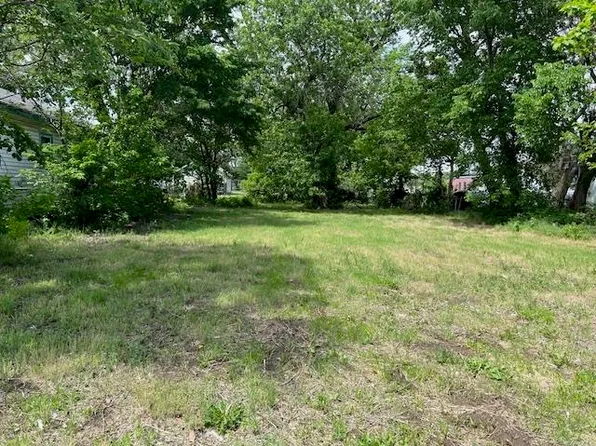 943 N Indiana Ave, Wichita, KS 67214
