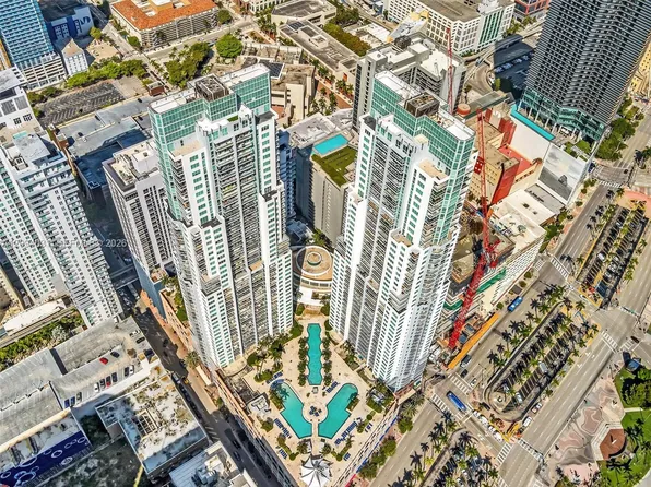 253 NE 2nd St, Miami, FL