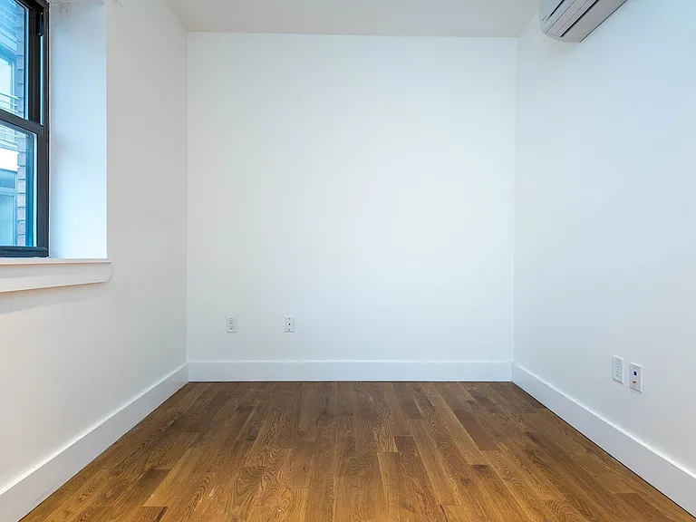 69 Ten Eyck St #2C — Photo 7