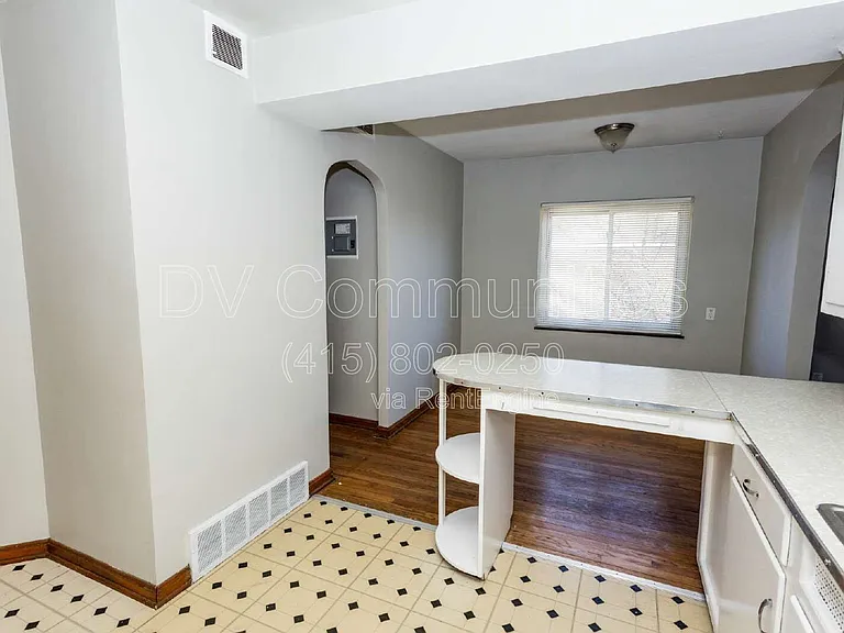 4186 Ridge Rd #4 — Photo 7