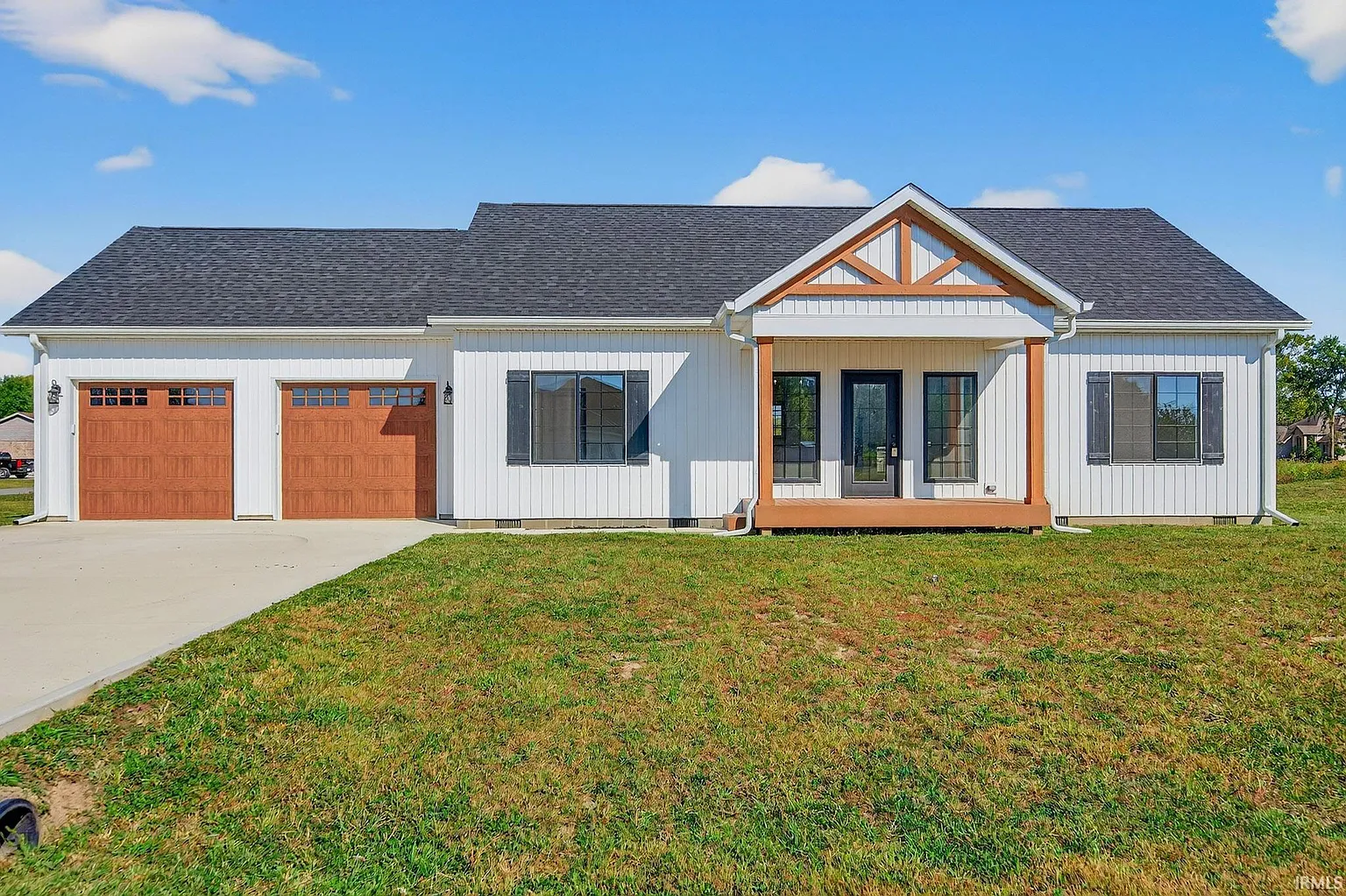 203 Eagle Dr photo 1