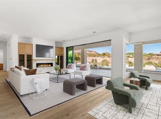 24 Soaring Bird Ct, Summerlin, NV 89135