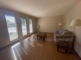 182 Seneca Cres, Thunder Bay, ON P7C5W5