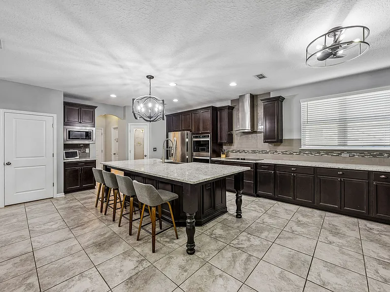 79425 Plummers Creek Dr — Photo 3