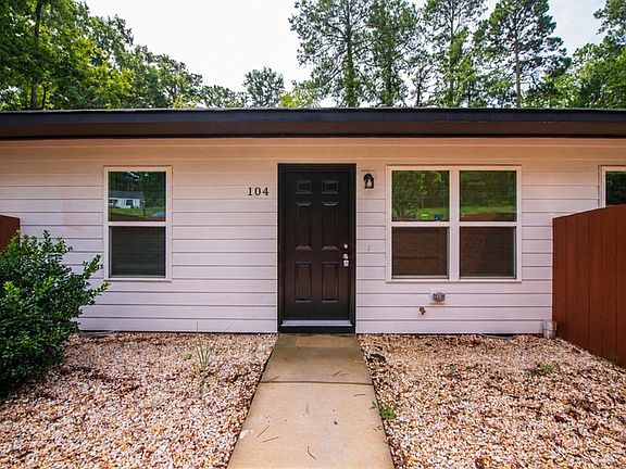 3rd image of 1114 Chaney Rd APT 104