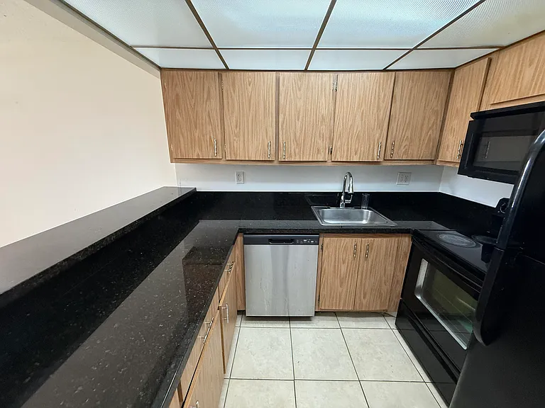 5981 Washington St #207 — Photo 6