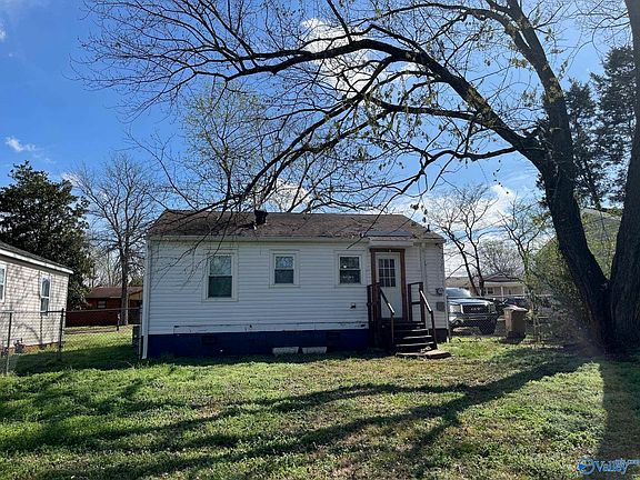 4th image of 1209 Seton Ave SE