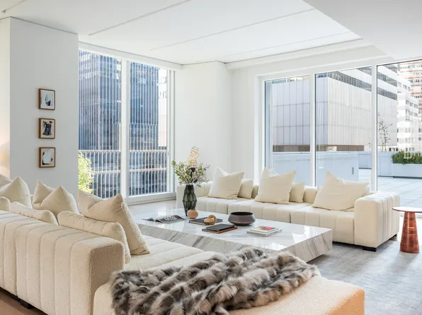 100 East 53rd Street image 8 of 35