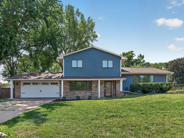 4270 Quaker Ln N, Plymouth, MN 55441